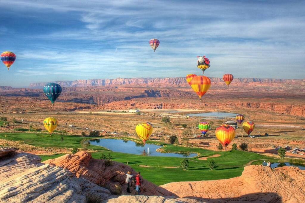 Local View Pet Friendly Boat Parking Close To Antelope Canyon Horseshoebend بيج المظهر الخارجي الصورة